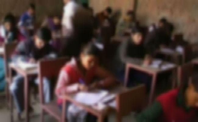 कैमूर में डीएलएड के 40 अभ्यर्थियों को अंक देने में बड़े पैमाने पर धांधली उजागर, परीक्षा में अनुपस्थित छात्र भी हो गये पास