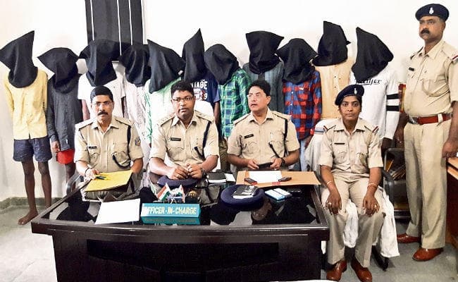 लोहरदगा : दो नाबालिग से गैंगरेप मामले में 11 गिरफ्तार