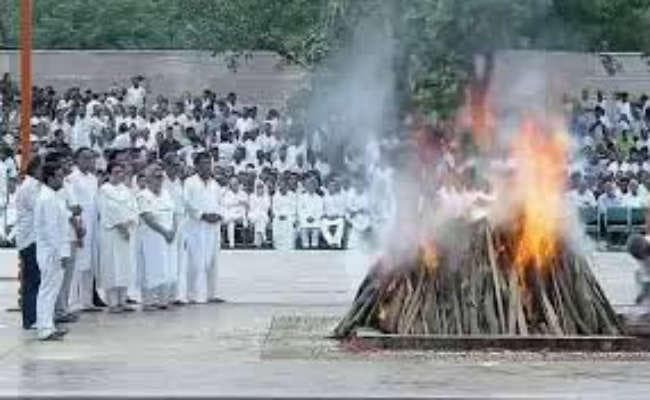 22 को भागलपुर गंगा में भी प्रवाहित की जायेगी अटल की अस्थियां