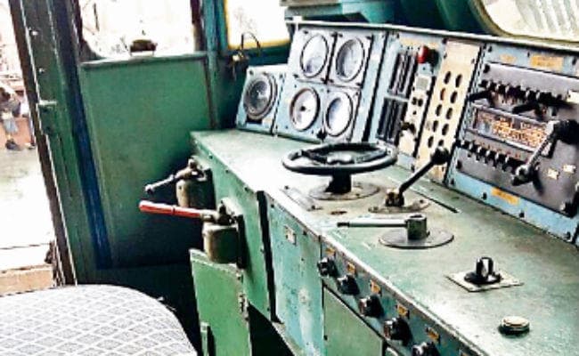 पटना : सुविधा ही नहीं, ट्रेन रोक कर शौच करने को मजबूर हैं लोको पायलट