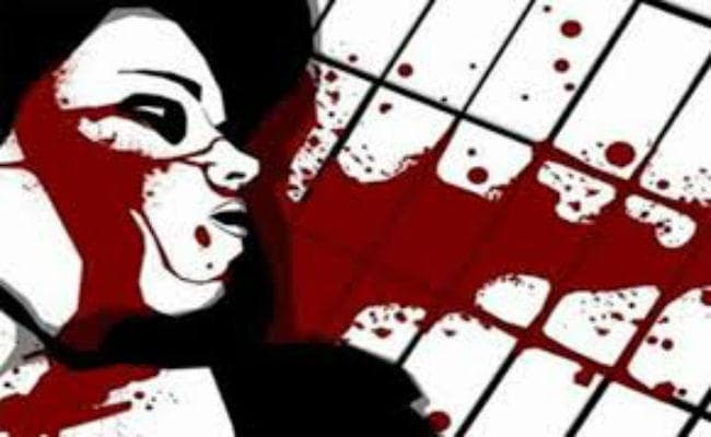 बेटे को पढ़ाई के लिए फटकारा तो मां की रॉड से मारकर कर दी हत्या