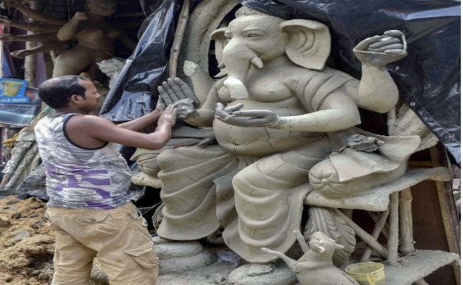 देश में शुरू हो गयीं गणेश महोत्सव की तैयारियां, 13 सितंबर से होगी विघ्नहर्ता भगवान श्री गणेश की पूजा