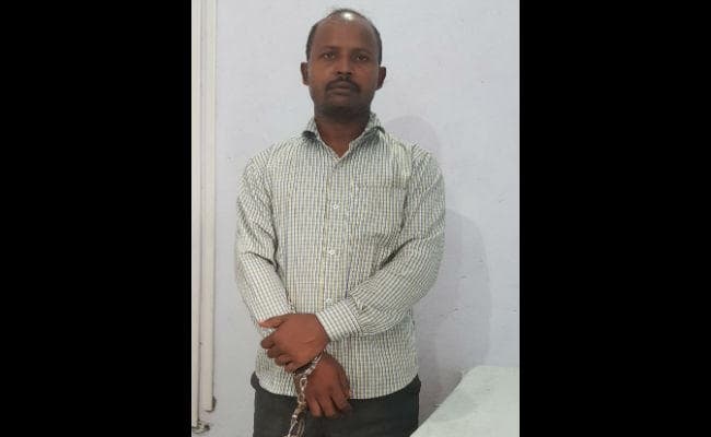 सिमेंट छड़ दुकानदार से 5 लाख लेवी मांगने वाला टीपीसी उग्रवादी बड़कागांव से गिरफ्तार