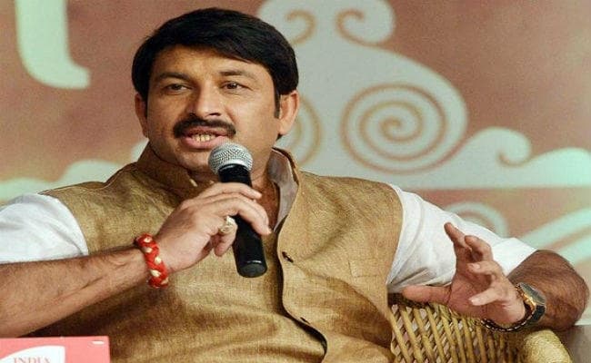 मनोज तिवारी ने पाक सेना प्रमुख से गले मिलने पर सिद्धू की आलोचना की