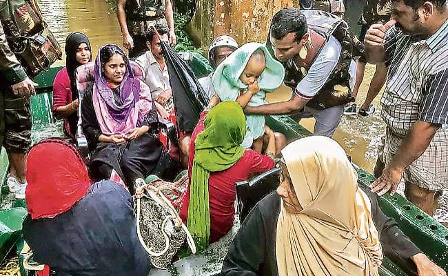 केरल में अब पटरी पर लौट रही जिंदगी