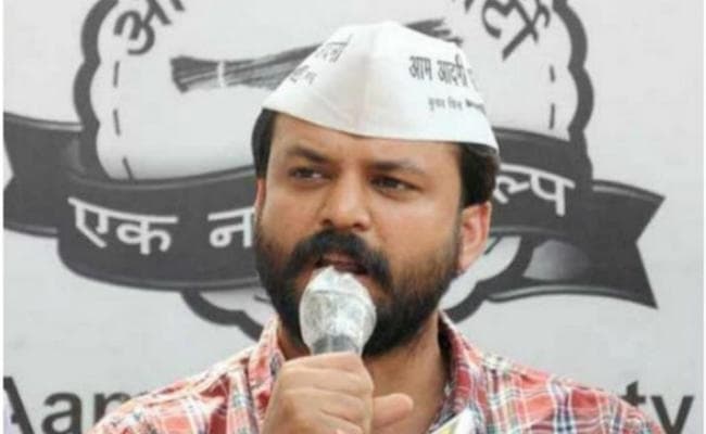 आशुतोष के बाद अब ‘निजी कारणों'' से अाशीष खेतान ने छोड़ा केजरीवाल का साथ