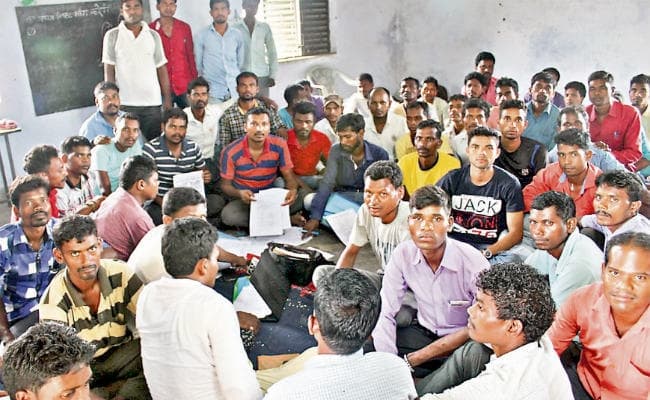 लातेहार : 88 सैन्य प्रशिक्षित आदिवासी युवकों ने दी चेतावनी, सीआरपीएफ में नौकरी नहीं मिली, तो बनेंगे माओवादी