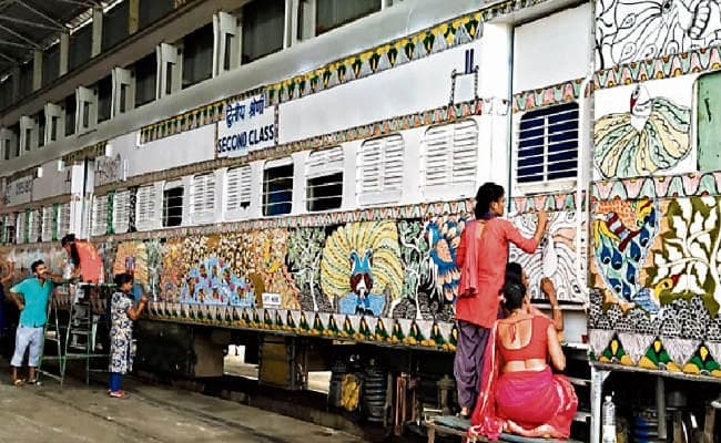 मुजफ्फरपुर : मिथिला पेंटिंग के साथ दौड़ेगी बिहार संपर्क क्रांति