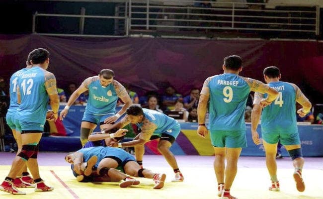 हार से बौखलाये भारतीय कबड्डी कोच, बोले - कप्तान का अति आत्मविश्वास ले डूबा