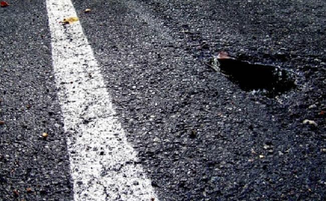 पटना : सड़क निर्माण में कम अलकतरे के आरोप में तीन एजेंसियों पर कार्रवाई