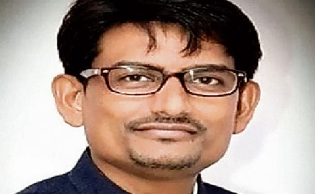 अल्पेश बिहार में कांग्रेस के सचिव व सह प्रभारी