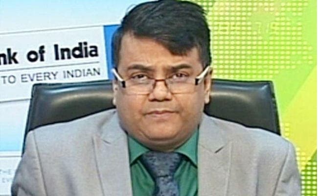 ''बाजार के लिए ठीक नहीं है रुपये में अचानक आने वाली गिरावट या मजबूती''