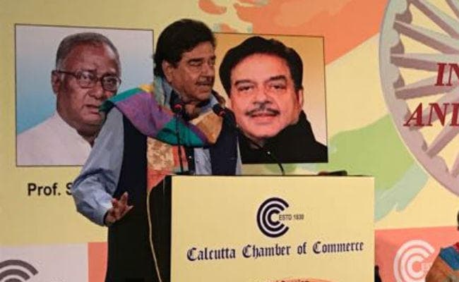 सिद्धू के बचाव में उतरे भाजपा के ''शत्रु'', कहा- पाकिस्तान जाने में कुछ भी विवादास्पद नहीं