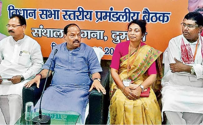 बोकारो में भाजपा ने फूंका ''मिशन 2019'' का बिगुल, दुमका में मुख्यमंत्री ने कहा, चापलूसी छोड़ संगठन के काम में लगें