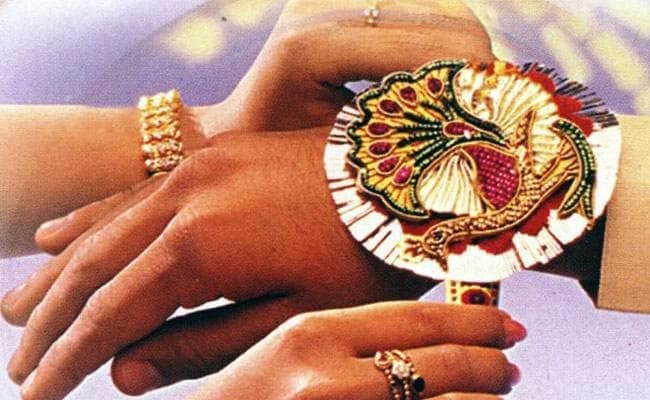रक्षाबंधन पर भद्रा नहीं, चल रहा है शुभ मुहूर्त, शाम में है राहुकाल