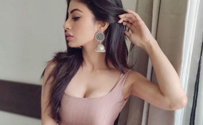 बड़ी फिल्में झोली में आने से गदगद है मौनी, जानें क्या कहा