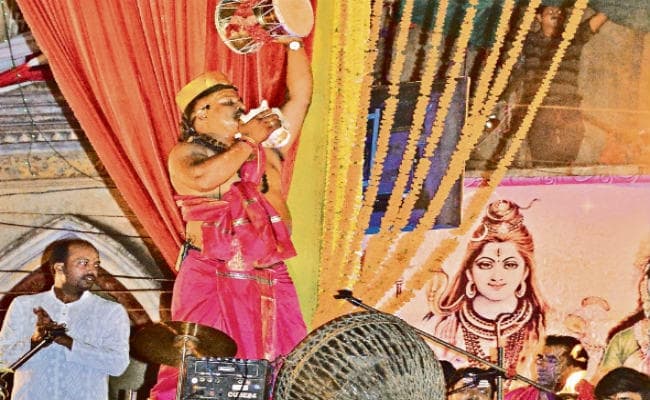 देवघर : महाआरती के साथ मासव्यापी श्रावणी मेले का समापन, खुला अरघा, स्पर्श पूजा शुरू