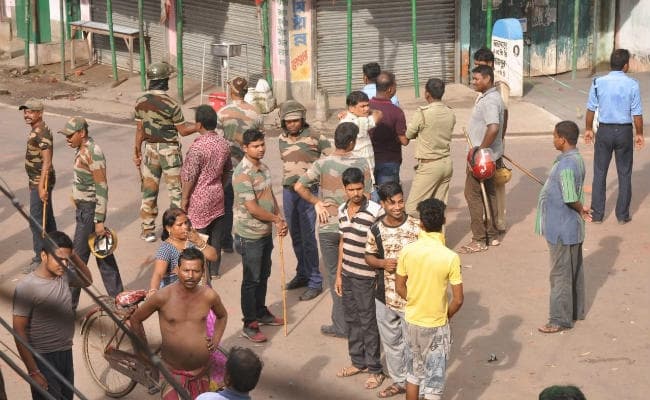 बंगाल : पंचायत बोर्ड गठन को लेकर झड़प, चार की मौत, ममता ने जतायी चिंता