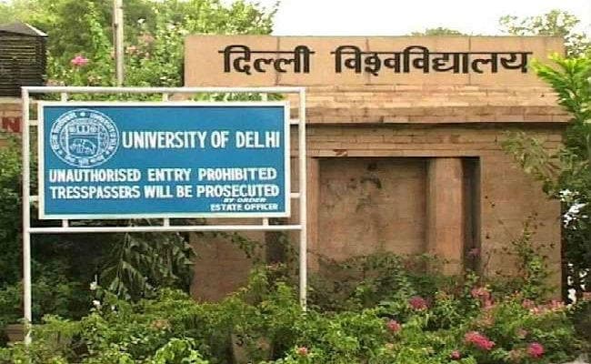 बिना Principal के ही चल रहे हैं DU के 22 कॉलेज, यूजीसी ने दी ग्रांट रोकने की चेतावनी