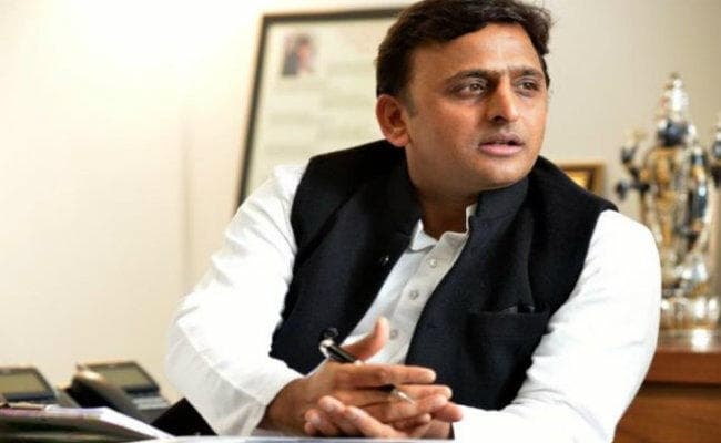 कानून व्यवस्था के मुद्दे पर योगी सरकार को सदन में घेरने की तैयारी में समाजवादी पार्टी