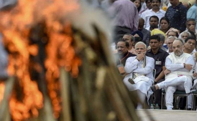 वायपेयी के अस्थि विसर्जन का राजनीतिकरण कर भाजपा ने उनका कद छोटा किया : शिवसेना