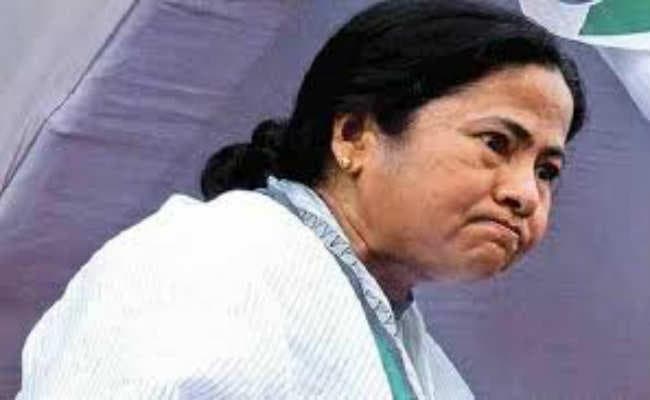 सीएम ममता बनर्जी ने कहा : बाहरी लोग बंगाल में आकर फैला रहे हैं अशांति, राजनीतिक दलों से शांति बनाये रखने की अपील की