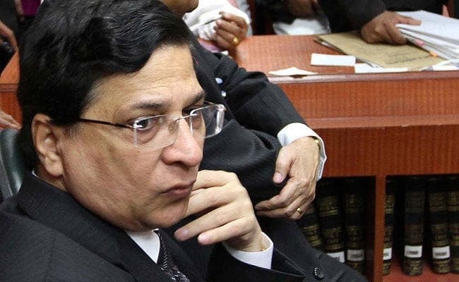 कानून मंत्री ने CJI से अपने उत्तराधिकारी के नाम की सिफारिश करने को कहा