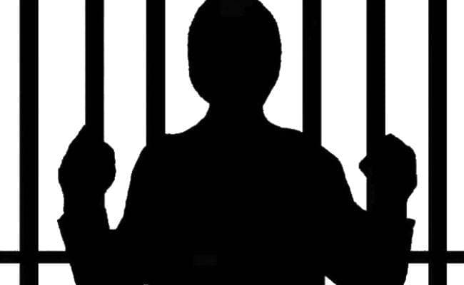 गया : नक्सलियों के नाम पर बिहार बंद का पोस्टर लगानेवाला गिरफ्तार, आरोपित के साथियों की तलाश में जुटी पुलिस