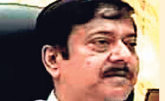 कोलकाता : बम-गोली से हिंसा की राजनीति कर रही है माकपा, पाकिस्तान से हथियार ला रही है माकपा : ज्योतिप्रिय मल्लिक