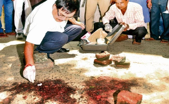 सीतामढ़ी कोर्ट परिसर में हत्या मामला : मुकेश पाठक के कहने पर संतोष झा को मारी गोली