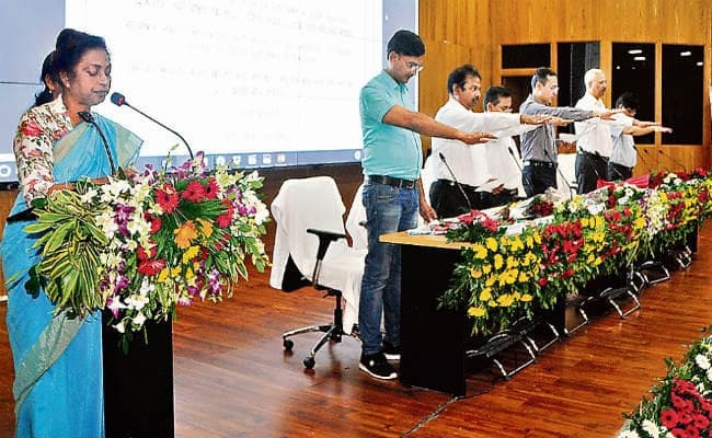 रांची : कुपोषण उपचार केंद्र में नहीं रहते नर्स व डॉक्टर