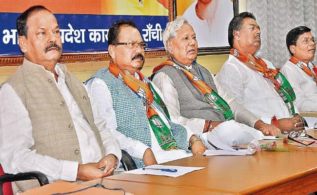 रांची : रघुवर दास ने कहा, चुनाव की तैयारी में जुटें कार्यकर्ता, बूथ जीता-चुनाव जीता पर करें काम