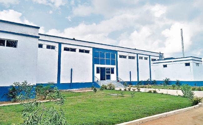 रांची : नगर निगम के स्लॉटर हाउस में लटका ताला, हफ्ते भर से एक खस्सी नहीं कटा