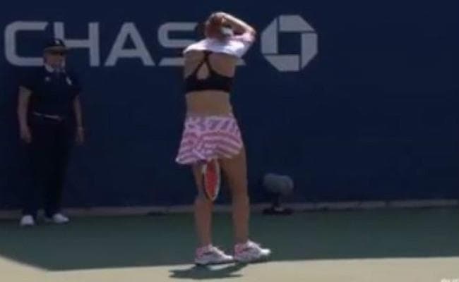 VIDEO यूएस ओपन : एलाइज कार्नेट ने कोर्ट पर बदला शर्ट, तो हंगामा