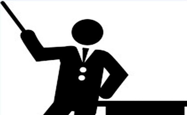 पटना : हर जिले में पढ़ायी जायेगी उर्दू, किसान मजदूर भी बन सकेंगे अफसरों के सहपाठी