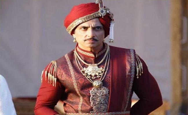 रणवीर की ''सिम्बा'' के लिए सोनू सूद ने छोड़ी कंगना की ''मणिकर्णिका''...