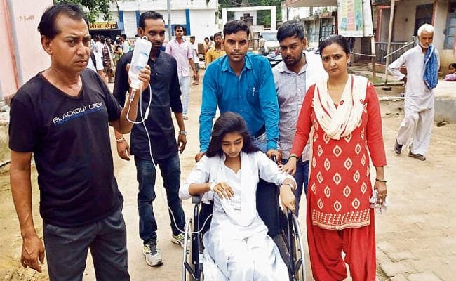 स्कूल में फैली जहरीली गैस, 50 छात्राएं बीमार