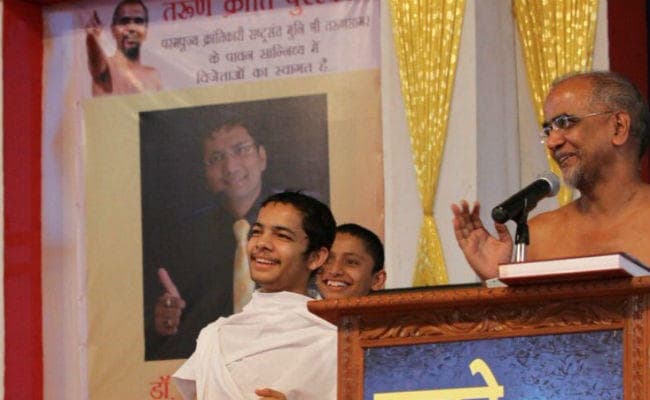 #TarunSagar : पढ़ें, जैन मुनि तरुण सागर के 10 कड़वे प्रवचन