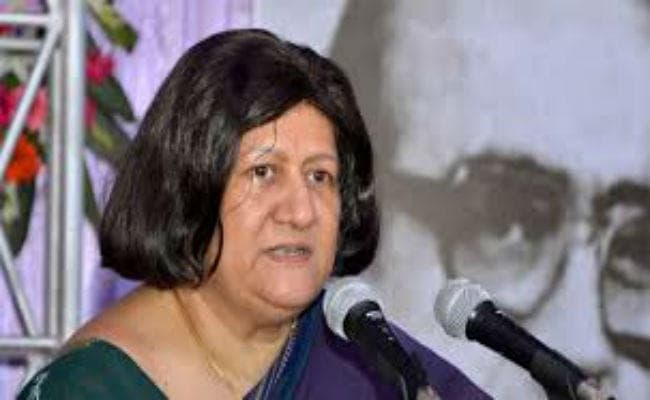 Justice इंदिरा बनर्जी का खुलासा : होटल रॉयल प्लाजा मामले में मुझे प्रभावित करने की कोशिश की गयी