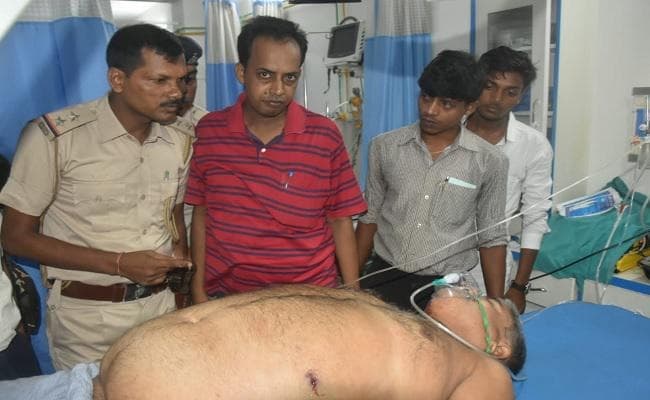 बिहार : सीतामढ़ी में 6 घंटे के अंदर पूर्व मुखिया अनिल ठाकुर और कुख्यात राकेश दास को मारी गोली