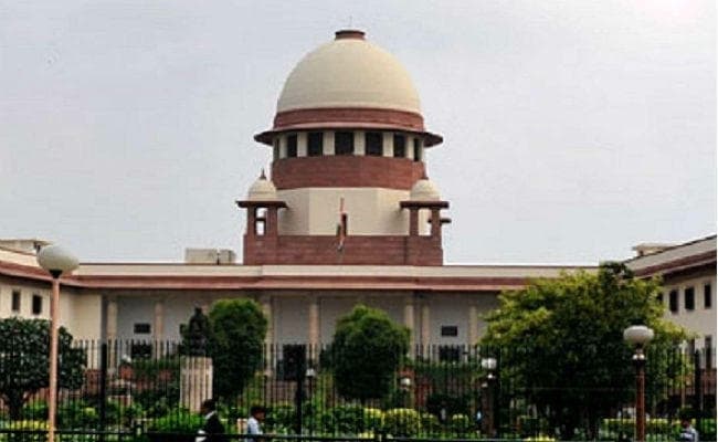 सुप्रीम कोर्ट ने आयकर विभाग को लगायी फटकार. कहा शीर्ष अदालत ‘पिकनिक की जगह'' नहीं