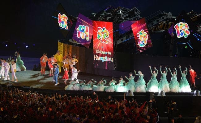 IN PICS : 18वें एशियाई खेलों का सफल समापन, विदाई समारोह में गूंजा बॉलीवुड सांग ‘जय हो''