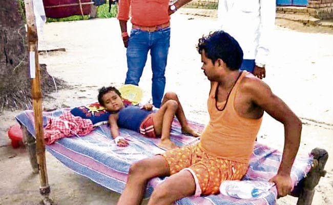 सारण : चाउमीन खाने से बच्चों समेत 22 बीमार