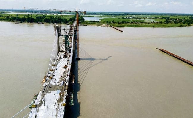 सहरसा : स्लैब की ढलाई का काम पूरा, जल्द शुरू हो सकता है डुमरी पुल पर आवागमन