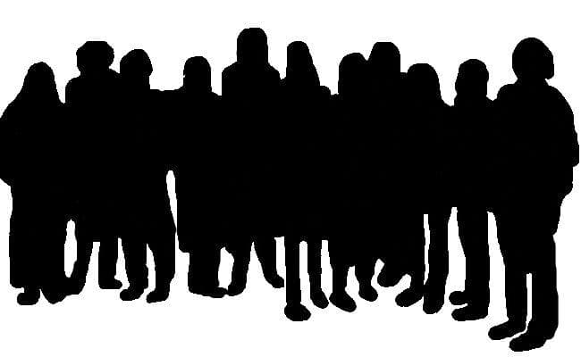 मोतिहारी : ऑर्केस्ट्रा की आड़ में देह व्यापार की शिकायत पर जिला पुलिस की कार्रवाई, 13 पुरुष और 17 महिलाएं हिरासत में