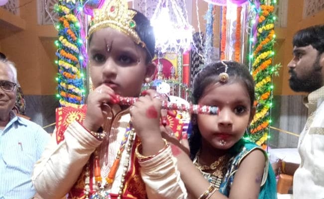 सिमडेगा में धूमधाम से मनी जन्माष्टमी