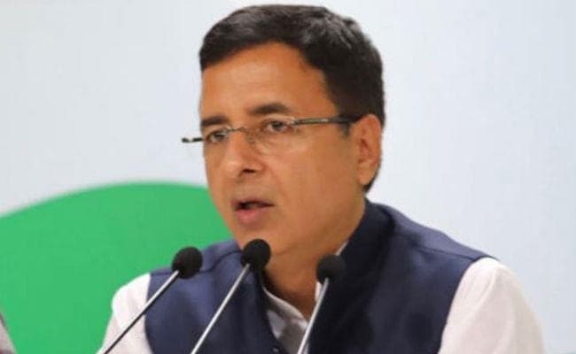 पेट्रोल के दाम बढ़ने पर बोली कांग्रेस : मोदी जी, जन्‍माष्‍टमी पर तो कृपा कर देते