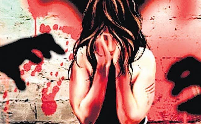 चंदनकियारी : युवती से गैंगरेप, लोकलाज से पुलिस के पास नहीं गयी, घर आते वक्त खाया जहर, गंभीर