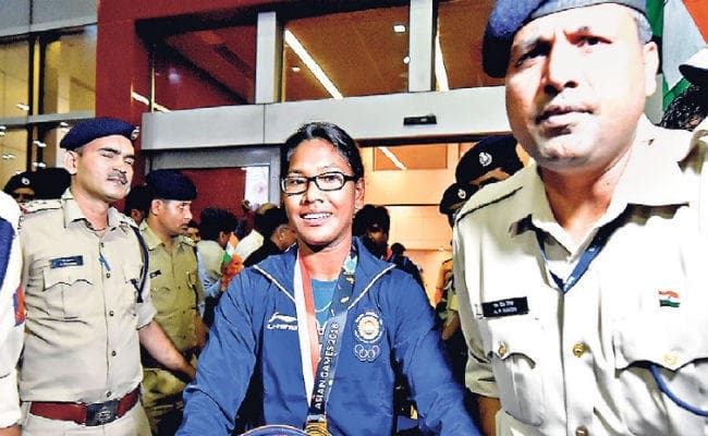 एशियन गेम्स: विजेता बनकर लौटीं स्वप्ना, कल मिलेंगे पीएम