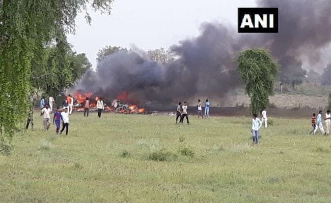 इंडियन एयरफोर्स का MiG 27 विमान क्रैश, पायलट सुरक्षित